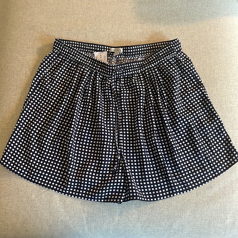 New with tags- never worn silk j crew shorts